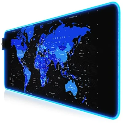 Afbeelding van Titanwolf RGB Gaming muismat 800x300 mm XXL LED Multi Color 7 kleuren plus 4 effectmodi voor precisie en snelheid rubberen onderkant afwasbaar wereldkaart blauw