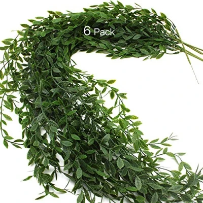 Afbeelding van JaneYi 6 stuks kunstmatige klimopslinger, groene bladeren, plastic blad, klimopplant, nep treurwilgenwijnstok, hangplant, hangend voor binnen, buiten, tuin, thuiskantoor, café, muurlatwerk, decor