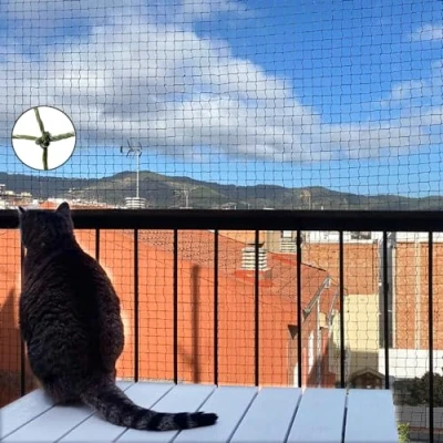 Afbeelding van Ancecos Kattenbalkon veiligheidsnet met draadversterkt, 8x3m/6x3m/4x3m/2x3m/2x1.5m; bijtbestendig; voor balkon en raam, olijfgroen, 6x3m