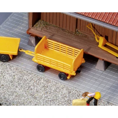 Afbeelding van Faller 180991 H0 perronwagens, oranje, 2 stuks Bouwpakket