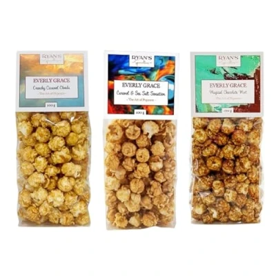 Afbeelding van Everly Grace Popcorn Spring Bundle Caramel &amp; Sea Salt Sensation, Crunchy Clouds, Magical Chocolate Mint, 100 g ambachtelijke popcornzakken uit onze fabriek in Augsburg, Duitsland