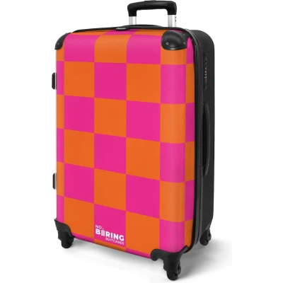 Afbeelding van NoBoringSuitcases.com® Koffer groot Rolkoffer lichtgewicht Roze met oranje schaakbord print Reiskoffer 4 wielen Grote trolley XL 20 kg bagage