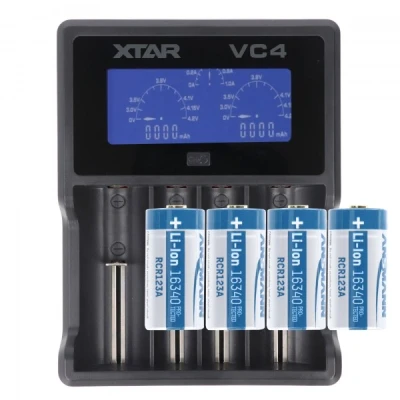 Afbeelding van CR123 Een Li ionbatterij met 3,7 volt, 760 mAh 4 stuks en snellader