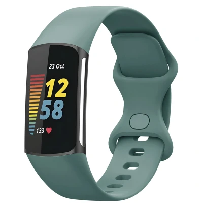 Afbeelding van Siliconen bandje voor de Fitbit Charge 5 / 6 Maat S Olijfgroen iMoshion En TPU (zacht)