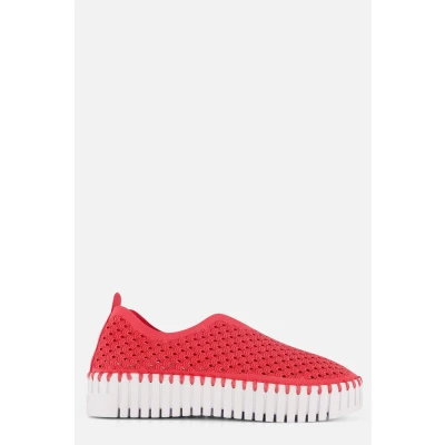 Afbeelding van Ilse Jacobsen dames Tulip slip on met cut out detail in de kleur Roze, maat: 37