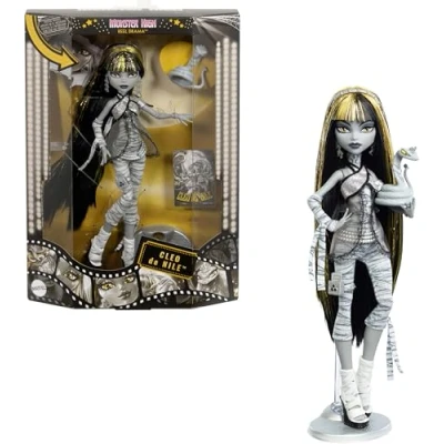 Afbeelding van Monster High Reel Drama Doll, Cleo De Nile zwart wit reproductie verzamelobject met popformaat en levensgrote posters, horror film thema huisdier, JDR65