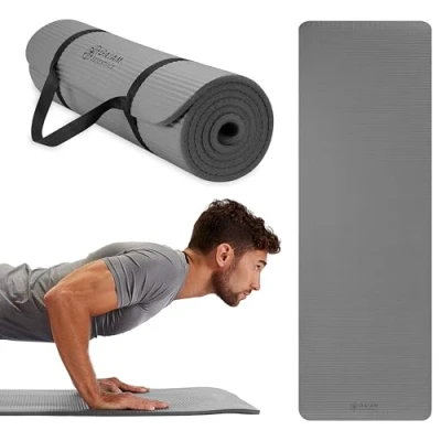 Afbeelding van Gaiam Essentials Dikke yogamat, fitness en oefenmat met Easy Cinch draagriem, grijs, 72&quot;L X 24&quot; B 2/5 inch dik, 10 mm