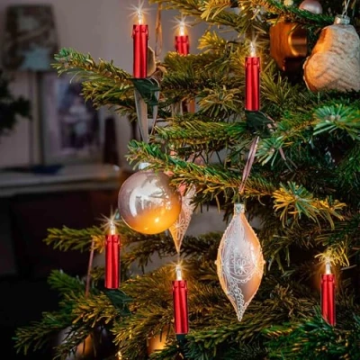 Afbeelding van hellum 20 delige minischacht lichtketting met stekker, kerstboom, warmwitte lampen, kabel groene kaarsen rode waslook, totale lengte 12,5 m 2 x 1,5 voedingskabel