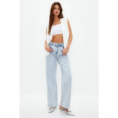 Afbeelding van Trendyol Ecru Getailleerd Crop Geweven Vest Twoaw23Ye00032