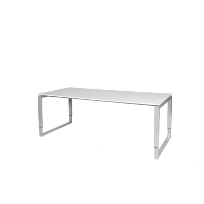Afbeelding van Domino Plus bureau, hoogte instelbaar (62 85cm) met 200x90cm &#039;zwevend&#039; licht grijs 25mm blad en aluminium (RAL9006) O poot frame