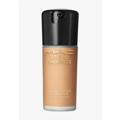 Afbeelding van M·A·C Studio Radiance Serum Powered Foundation NW35 30 ml