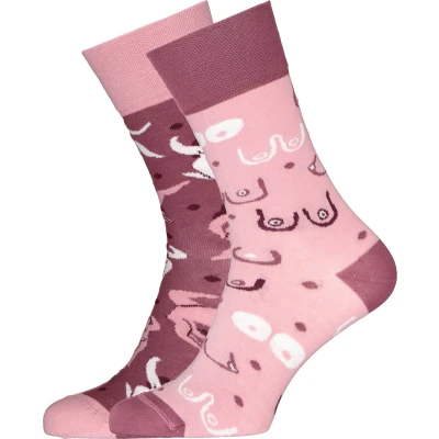 Afbeelding van de nombreuses chaussettes matins Simplement le sein
