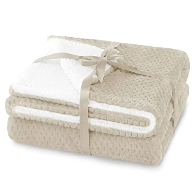 Afbeelding van AmeliaHome Knuffeldeken 70x150 cm delicate stiksels Sherpa lamsvel look woondeken Shleepy beige