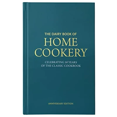 Afbeelding van Dairy Book of Home Cookery 50th Anniversary Edition: With 900 the original recipes plus 50 new classics, this is iconic cookbook used and cherished by millions