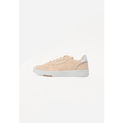 Afbeelding van Reebok Classic Phase Court Sneakers laag, Dames, Maat: 40.5, Bleached peach/white/earth Veloursleer