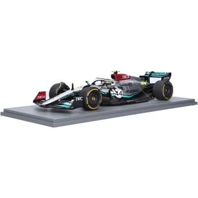 Afbeelding van Mercedes AMG F1 W13 E Performance Spark Modelauto 1:18 2022 Lewis Hamilton Petronas