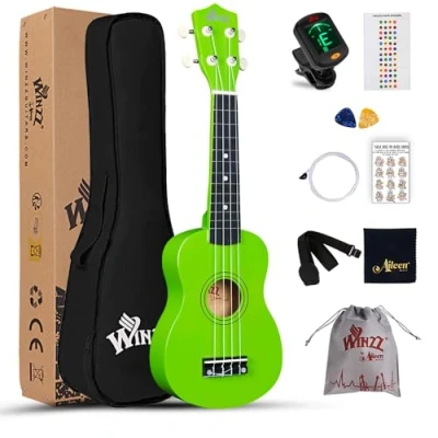 Afbeelding van Winzz Sopraan Ukelele Starter Kit voor beginners met tas, clip on tuner, extra snaren, riem, plectrum, fret stickers, akkoordenkaart, polijstdoek, lichtgroen