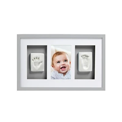 Afbeelding van Pearhead P63001 Baby Print Deluxe Wandfotolijst met meegeleverde set voor het maken van hand/voetafdruk, perfect shower cadeau aandenken, grijs