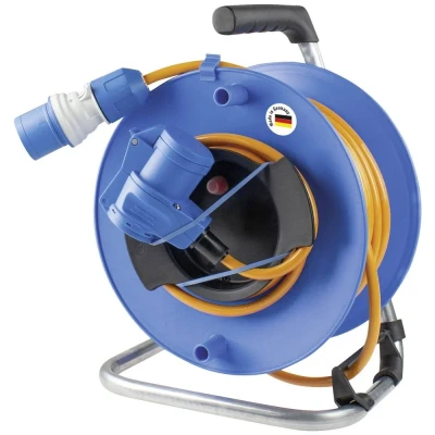 Afbeelding van as Schwabe Camping apparaatkabelhaspel 230 V / 16 A 3 polig, 25 m polyurethaan kabel, 1,5 aansluitkabel met CEE hoekkoppeling &amp; geaarde stopcontact en powerlight stekker, IP44, 12276