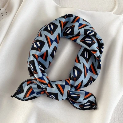 Afbeelding van Kleine Dames Sjaal Blauw Patroon Zijden Bandana 47*47 cm