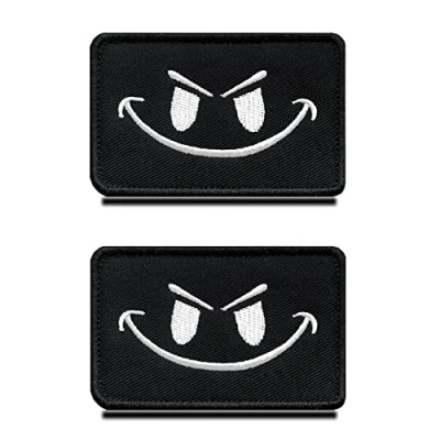 Afbeelding van 2 stuks tactisch glimlachend gezicht glimlach fun borduurwerk geborduurde applicaties voor kleding tassen rugzak uniform vest hondenharnas helm laarzen militair