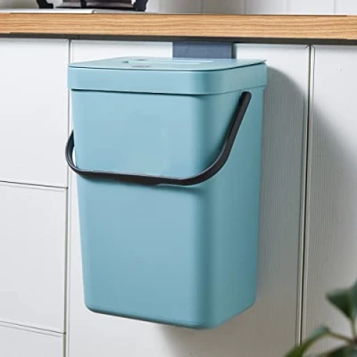 Afbeelding van GONICVIN Opknoping vuilnisbak met deksel, 7L kunststof hangende keukenbak kast voor kastdeur, keuken onder gootsteen, muur gemonteerde afvalbak keuken, badkamer (blauw)