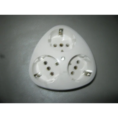 Afbeelding van Kopp Wandcontactdoos RA Inbouw 3 voudig stopcontact wit