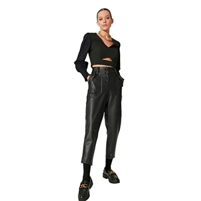 Afbeelding van Trendyol Limited Edition Zwarte Wortel Geweven Imitatieleren Broek Met Knopen Aan De Voorkant Twoaw22Pl0083
