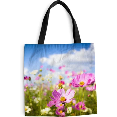 Afbeelding van MuchoWow® Schoudertas Strandtas Big Shopper Boodschappentas Bloemen Wei Paars Gras Wit Wolken Blauw 45x45 cm Katoenen tas