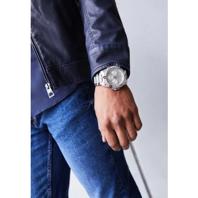 Afbeelding van GUESS heren Frontier Sport Steel W0799G1 in de kleur Zilver