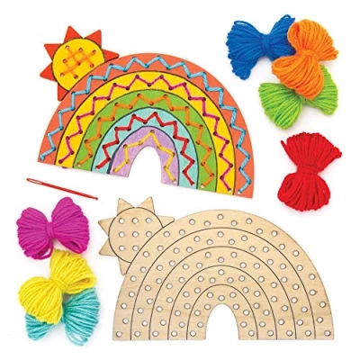 Afbeelding van Baker Ross AW420 Vlecht knutselsets regenboog van hout (verpakking 4 stuks), voor kinderen om te naaien, decoreren en in elkaar zetten