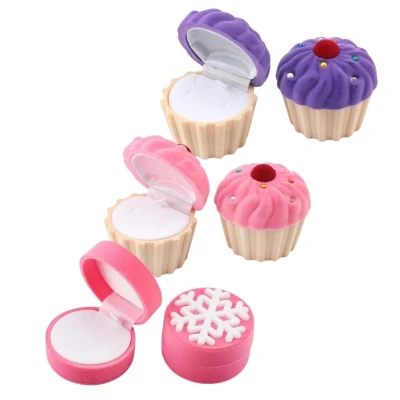 Afbeelding van Sieradendoosje 3 stuks sieraden doosje meisje verpakking cupcake cadeauverpakking cadeauverpakkingen doosjes roze en paarse cupcakes juwelendoosje
