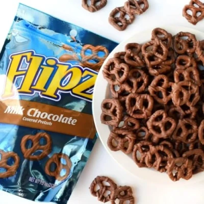Afbeelding van 6x Flipz McVitie&#039;s pretzels in melkchocolade 90 g