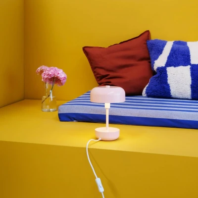 Afbeelding van Haipot Roze tafellamp