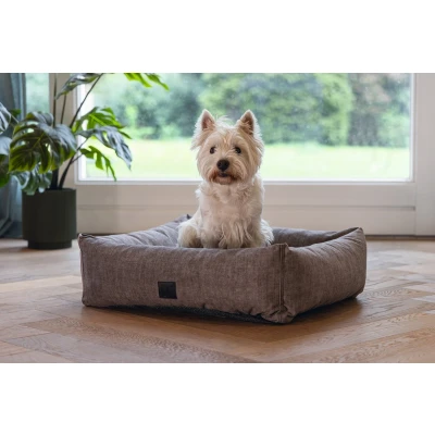 Afbeelding van Designed by Lotte Unnay Hondenmand Beige 65x60x20 cm