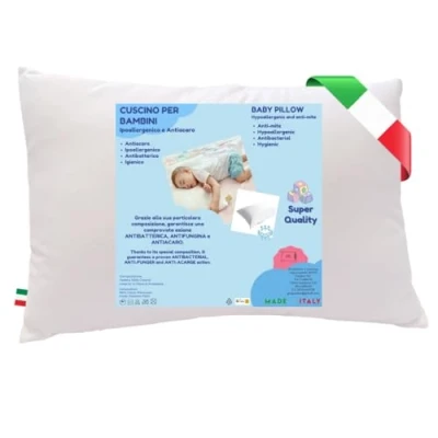 Afbeelding van GM Babykussen met overtrek van 100% anti allergeen katoen in wit machinewasbaar om thuis of op reis te slapen 40 x 60 cm