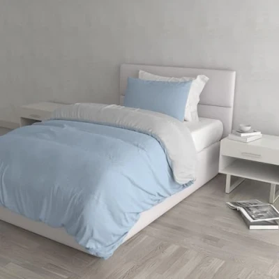 Afbeelding van Italian Bed Linen Natuurlijke Kleur Dekbedovertrek Set met Doubleface Effen Tas Sheet en Kussensloop, 100% Katoen, Lichtblauw/Lichtgrijs, enkel