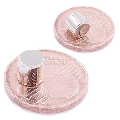 Afbeelding van Brudazon 10 mini schijfmagneten, 5 x mm, N52 sterkste stand, neodymium magneten, ultrasterk, powermagneet voor modelbouw, foto, whiteboard, prikbord, koelkast, knutselen, magneetschijf extra sterk
