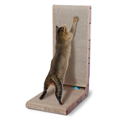 Afbeelding van ScratchMe Kattenkrabber met kattenspeelgoed balspoor, ingebouwde bal, L vormige krabber, kartonnen loungebed, stabiel en duurzaam, meubelbeschermer, omkeerbaar