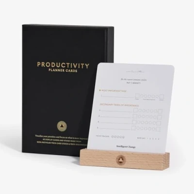 Afbeelding van Productiviteitsplanner kaarten met displaystandaard, compacte bureauvriendelijke dagelijkse prioriteitskaarten, inspirerende citaten, tweevoudig ontwerp voor organisatie en notities