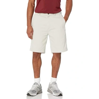 Afbeelding van Amazon Essentials Men&#039;s Korte broek met binnenbeenlengte van 23 cm en klassieke pasvorm, Zilver, 42