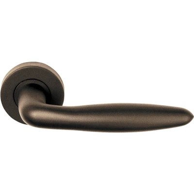 Afbeelding van Formani Deurkruk BASICS LB18H geveerd op rozet brons