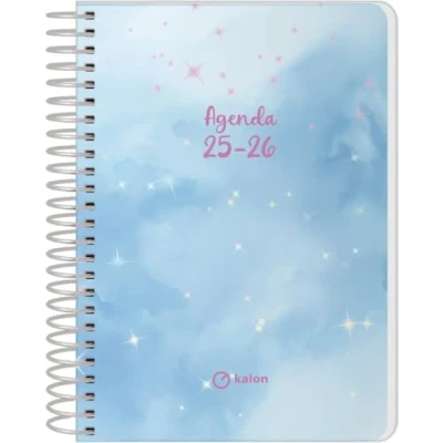 Afbeelding van Q Kalon Schoolagenda 2025 2026 Dag per Pagina, Formaat A6 (12x17 cm), Spaans en Engels, September tot Juni, Spiraalsluiting, Flexibele Kaft met Plastic Bescherming Sky