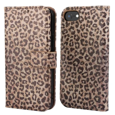 Afbeelding van Apple iPhone 16e Hoesje Kunstleder imoshion Bookcase Leopard Mood Telefoonhoesje