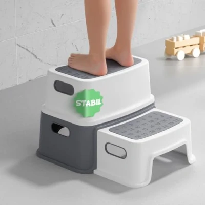 Afbeelding van DEANIC Opstapkruk voor kinderen, kinderkruk, badkamer, 2 niveaus, wc kruk, toilet, toilet vanaf 1 jaar, anti kantel en antislip, badkruk, babytoiletten (grijs)