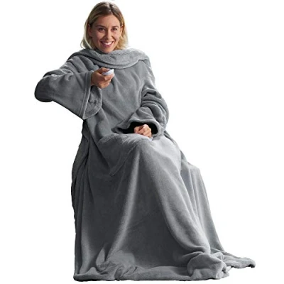Afbeelding van CelinaTex TV deken knuffeldeken met mouwen en voettas XL 170 x 200 cm zilvergrijs coral fleece sprei microvezel
