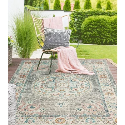 Afbeelding van Buitentapijt voor balkon terras of tuin Gris oriental 120x170 Rechthoekig robuust outdoor Vloerkleed weerbestendig en UV bestendi Binnen Buiten The Carpet Palma