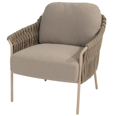 Afbeelding van 4 Seasons Outdoor Comino low dining stoel Latte