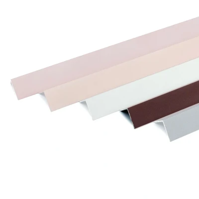 Afbeelding van Hoekprofiel voor coffee bruin WPC composiet 3.8x3.8x220cm