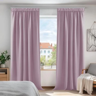 Afbeelding van Deconovo Verduisterende Gordijnen Plooiband, Kant en Klaar, Ondoorzichtige voor Woonkamer, 140x240 cm (B x H), Lichtroze, 2 stuks